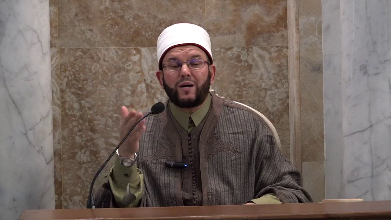 هل يجوز أن أؤدّي العمرة بالتقسيط ؟