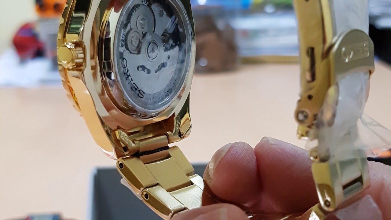 Seiko 5 sport watch gold ❤❤❤
270 SGD
Unboxing video ေလးပါ