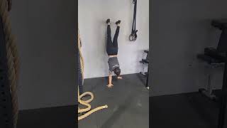 Crossfit Wall Walk