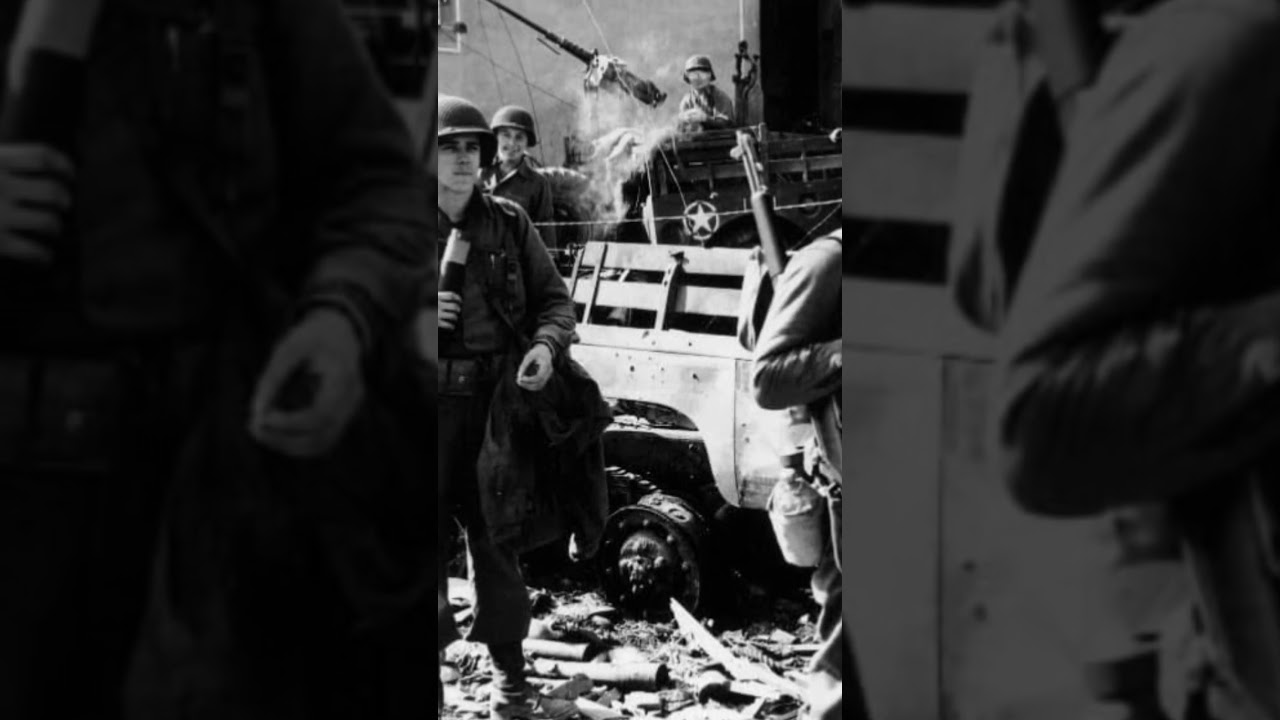 WW2 Soldiers in a Frozen Battlefield – A Rare 1945 Photo 