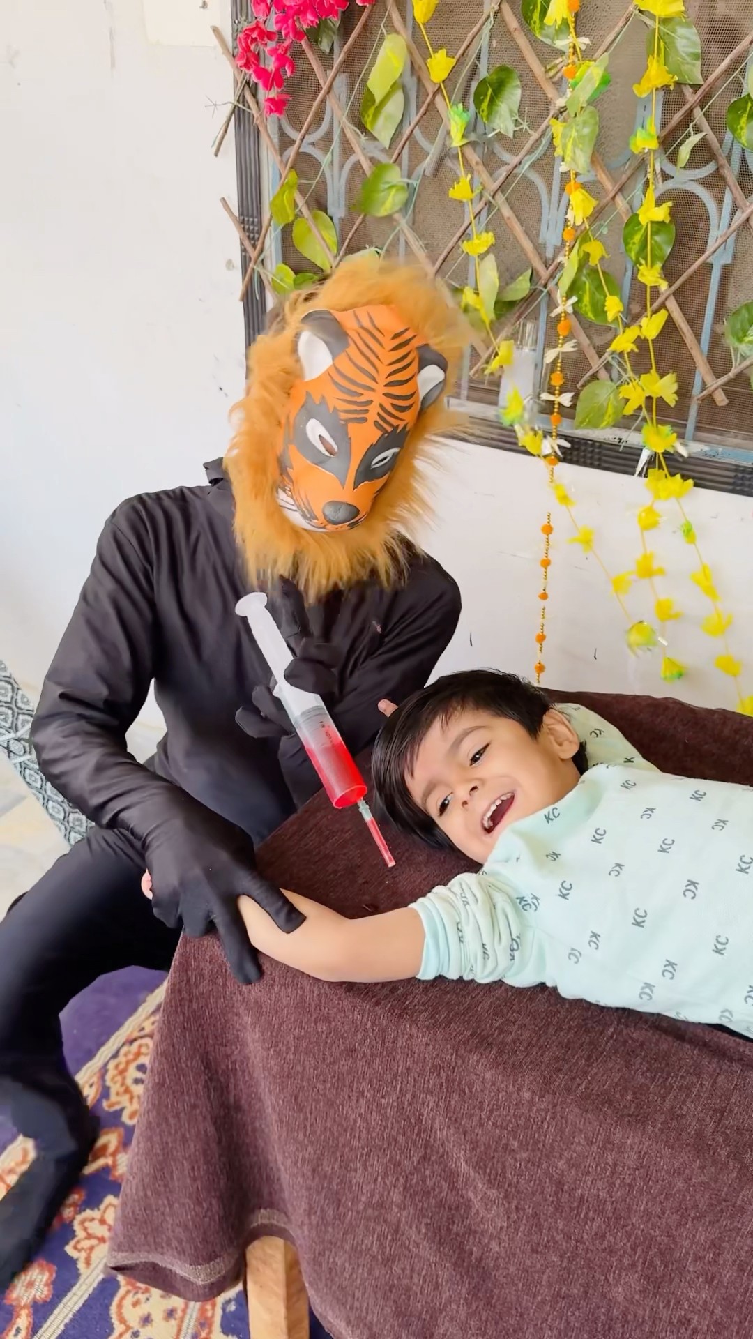 Baby Injecting Red Sui ??|