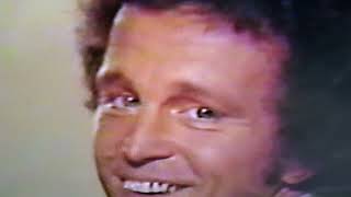 I Love How You Love Me  Bobby Vinton