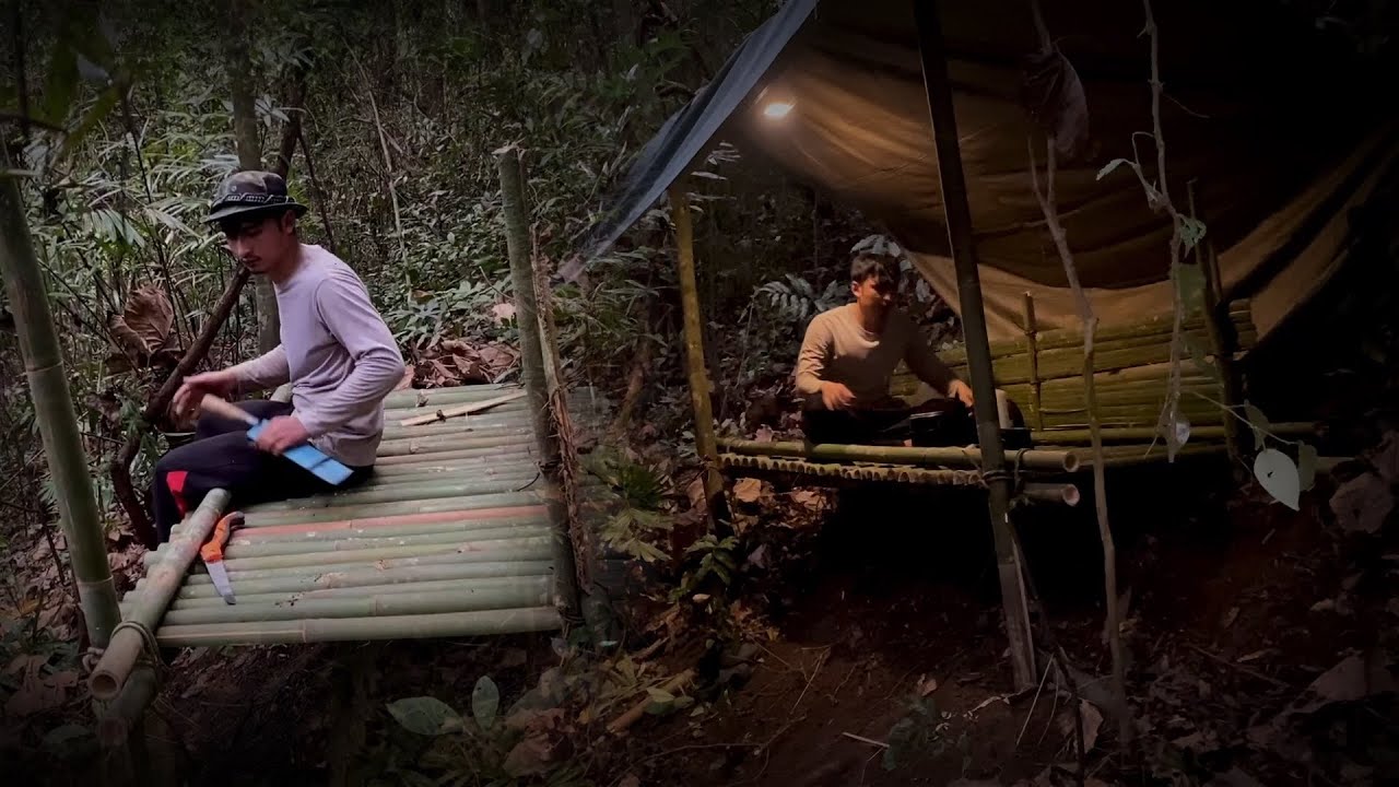 เข้าป่า1วัน1คืน เอาตัวรอดในป่าลึกโดย สร้างที่พักสำหรับนอนพักแรมและตามหาแหล่ง