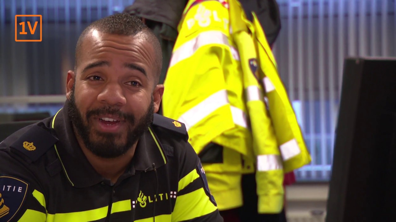 Viral Voorbij: Politieagent Dwight over etnisch profileren