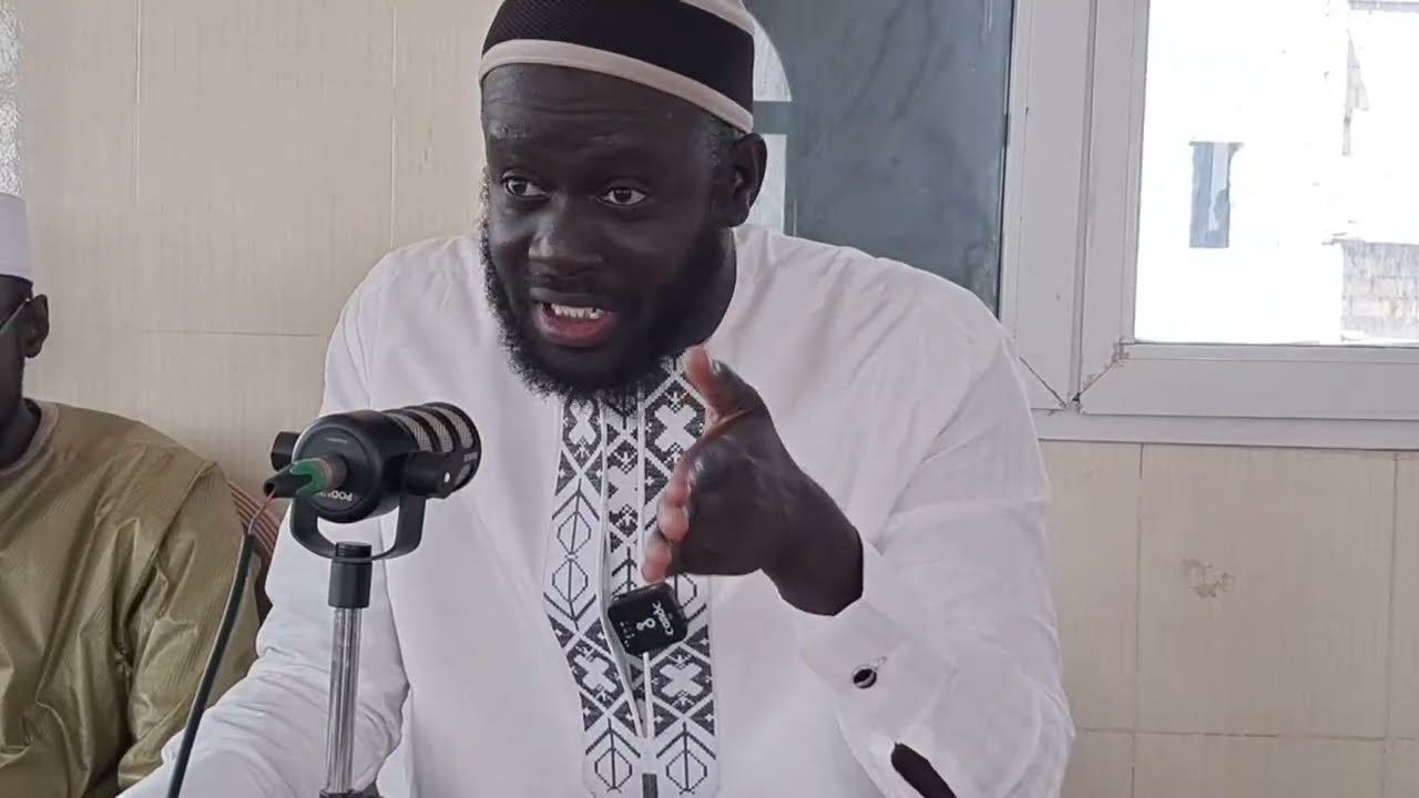 Le conférencer Al Oustaz Ahmed Dame N’diaye théme aqi Yonente b