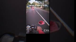 Download Lagu lagu yang ada lirik senja MP3