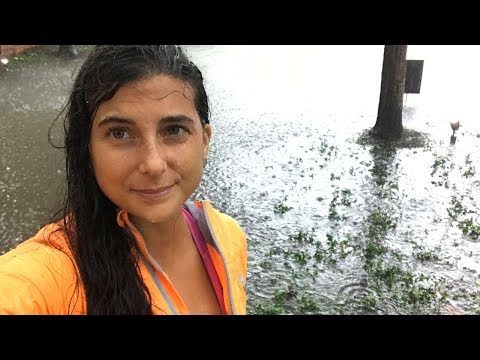 HOUSTON UNDERWATER: HURRICANE HARVEY (Live Footage)