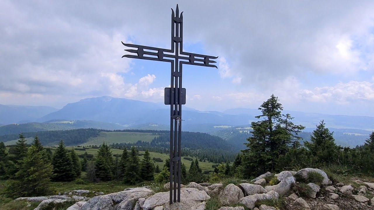 Cima Vezzena e Mandriolo - Giro ad anello