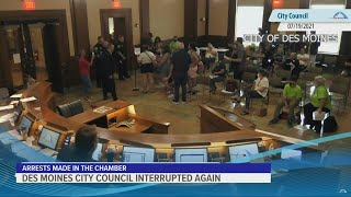 3 arrested after Des Moines City Council meeting disruption