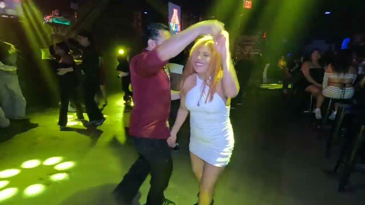 DONDE ESTAS ESTRELLAS DE LA KUMBIA EDITADA | EN VIVO SONIDO ULTRAKING 🔥🔉 TULUM NIGHT CLUB | JC ENT