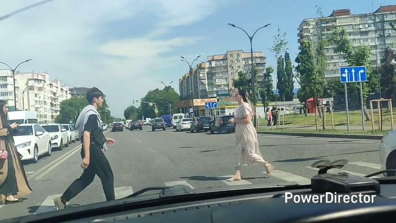 Нальчик. Обзор. Улица Гагарина - Толстого. Май 2025 год