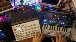Arturia MicroFreak - How to make a TECHNO pattern on the fly