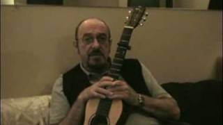 Vignette de la vidéo "Ian Anderson Of Jethro Tull On Playing Guitar"