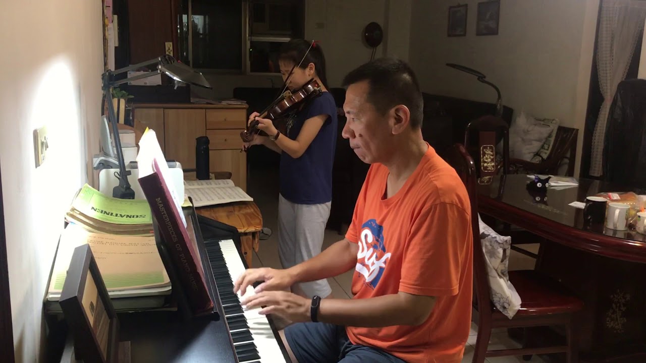 J. S. Bach Gavotte in D major, Annie Shih(Violin), Howard Shih(Piano)