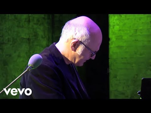 Ludovico Einaudi - Le Onde (Live at the Old Vic Tunnels / 2011)