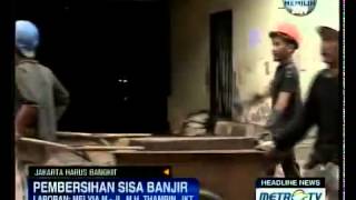 Download lagu 13 Mobil di Plaza UOB Belum Diambil Pemilik