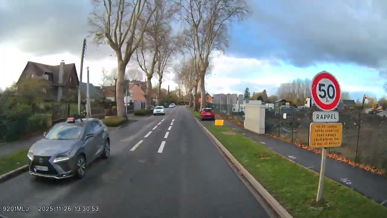 Road D945, Erquinghem-Lys, Sailly-sur-la-Lys, Commune in France, 13:20, 26.11.2025 (Part2)