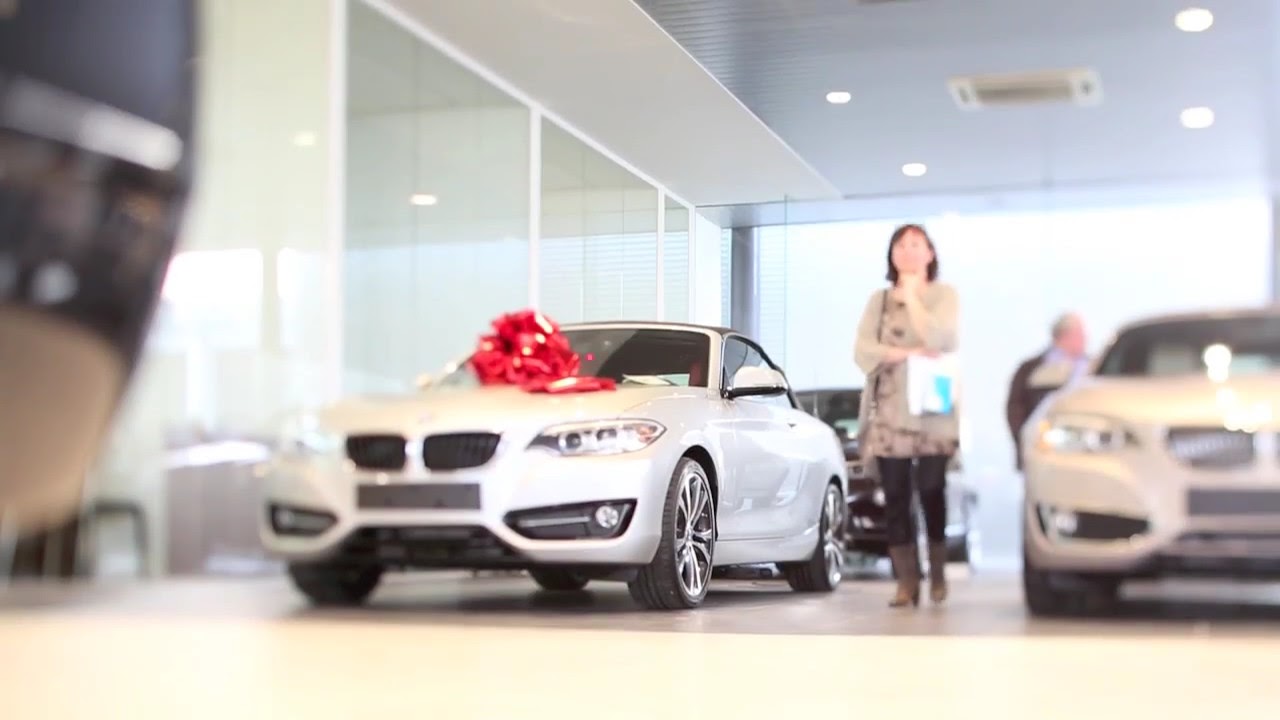 Nieuwe toonzaal BMW van Osch Hasselt - YouTube