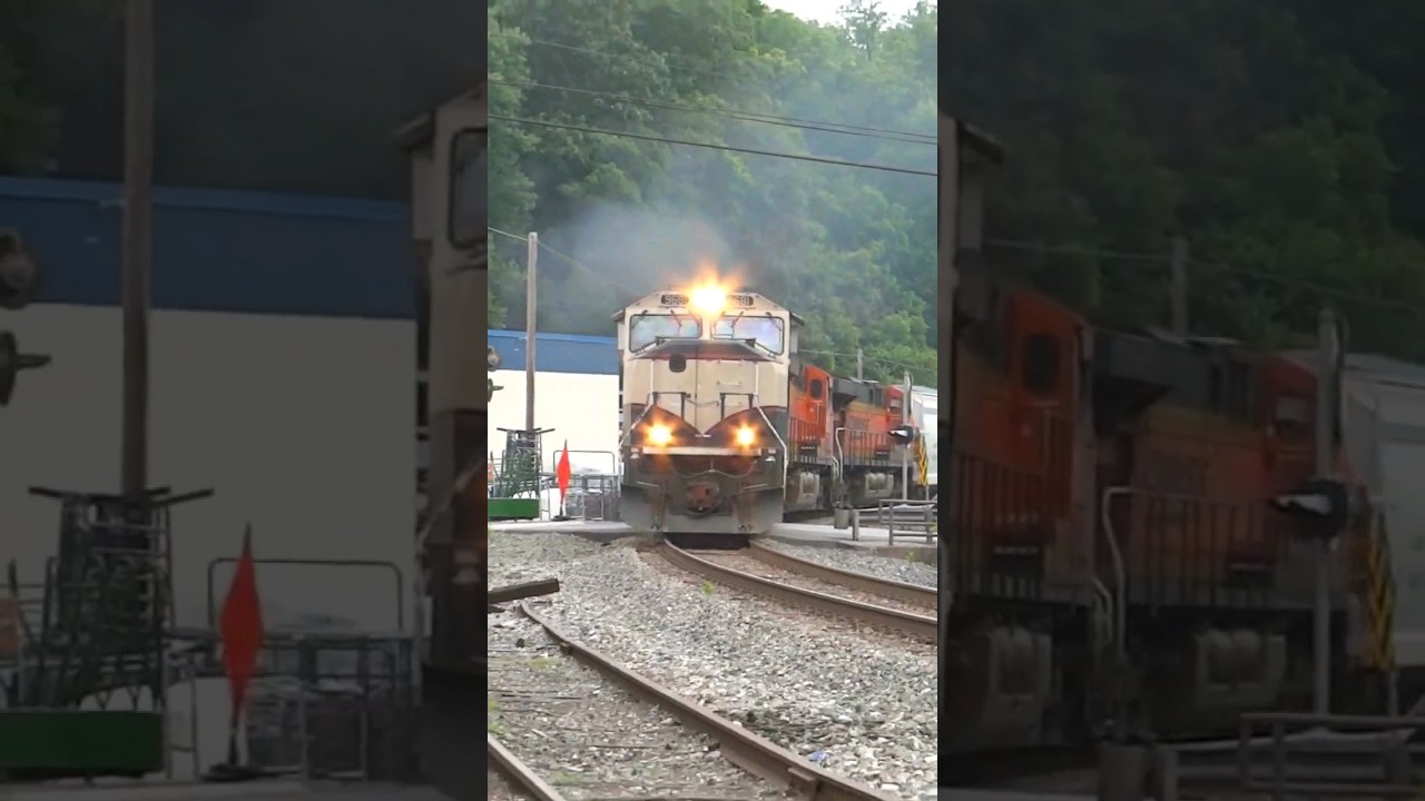 🍔🎃🎃 BNSF Executive MAC Leading on CSX Main Line  