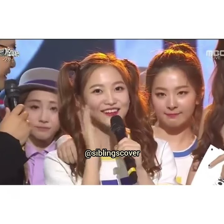 Yeri and Jungkook on MBC Gayo Daejeon 2015