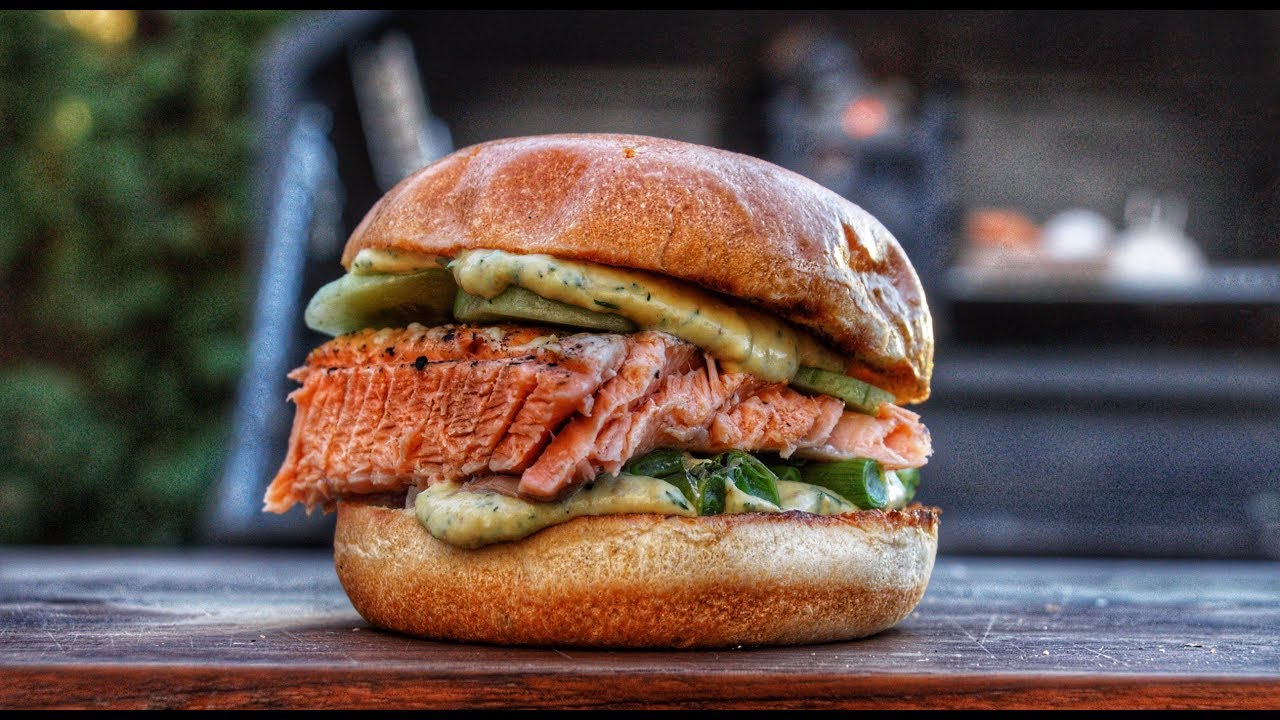 BRAAI SALMON BURGER - english Grill- and BBQ-Recipe - 0815BBQ