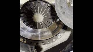 2000 VW ATQ Eng Proj Remove Clutch and Flywheel Step 34