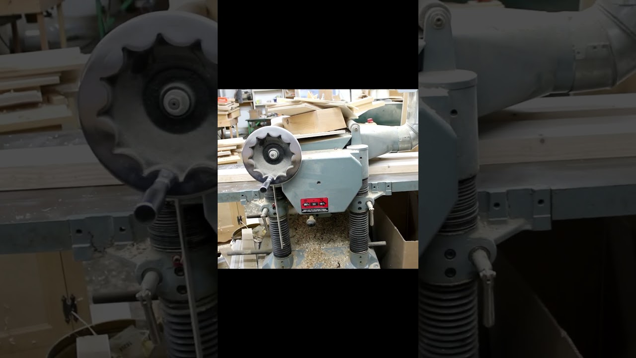 Planing (planing) of fir and spruce boards 🔨Rabotage ( planage ) de planche de sapin et épinette