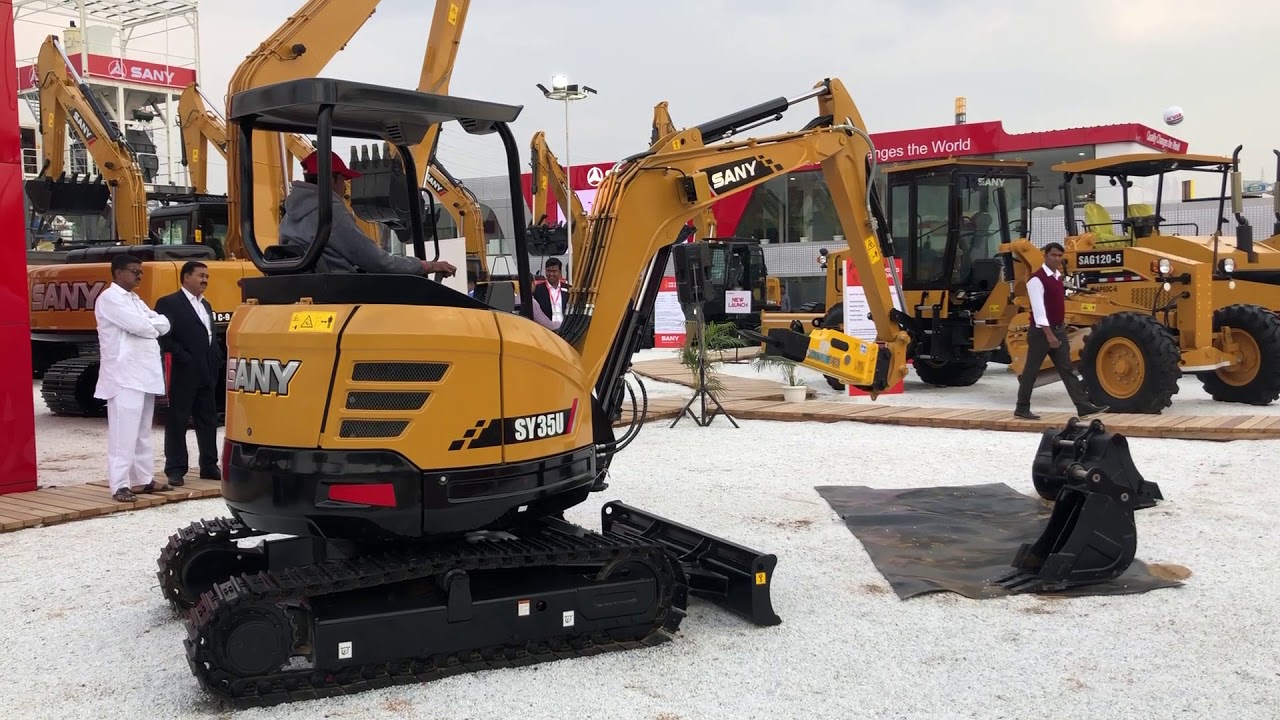 Our Excavator SY35U changing its attachment effortlessly Bauma