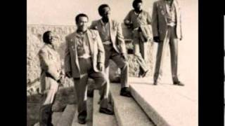 The Spinners - Love Don't Love Nobody (It Takes A Fool) chords