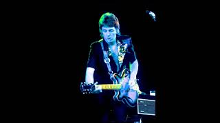 Vignette de la vidéo "Paul McCartney & Wings - Wild Life (Live In Hague 1972) (2018 Remaster)"