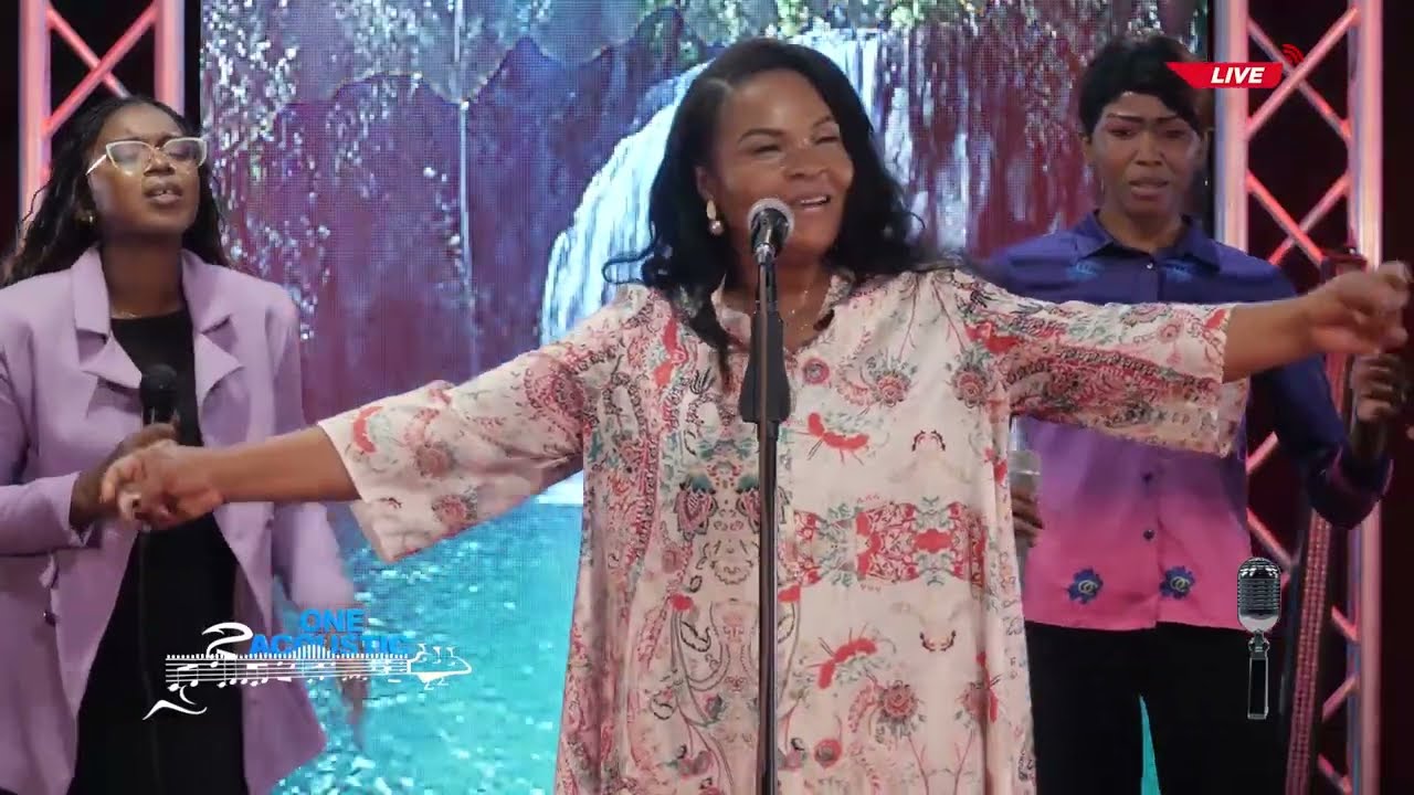 Maman Lisa Nkashama dans ONE ACOUSTIQUE