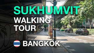 กรุงเทพมหานคร ถนนสุขุมวิท เดินไปตามทางรถไฟใต้ดินสายผิวเผิน