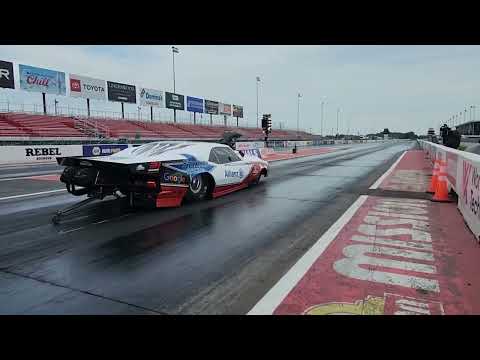 Drag Racer Matt Stutzman Hit 200 MPH Driving With No Arms Drag Racer Matt Stutzman Hit 200 MPH Driving With No Arms
