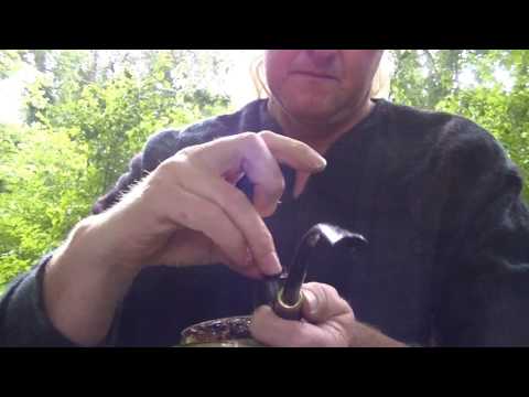Lighting a pipe with Flint & Steel