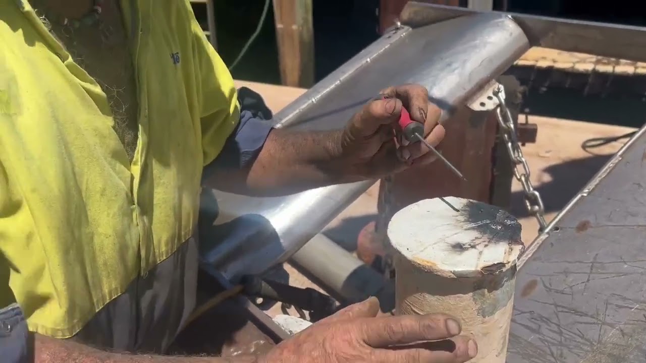 Tips to Preparing Metal Surfaces before Welding