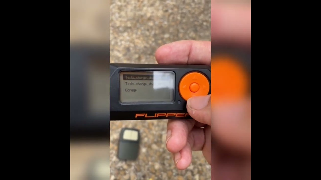 Flipper Zero ReadWrite Attack on Garage Door YouTube