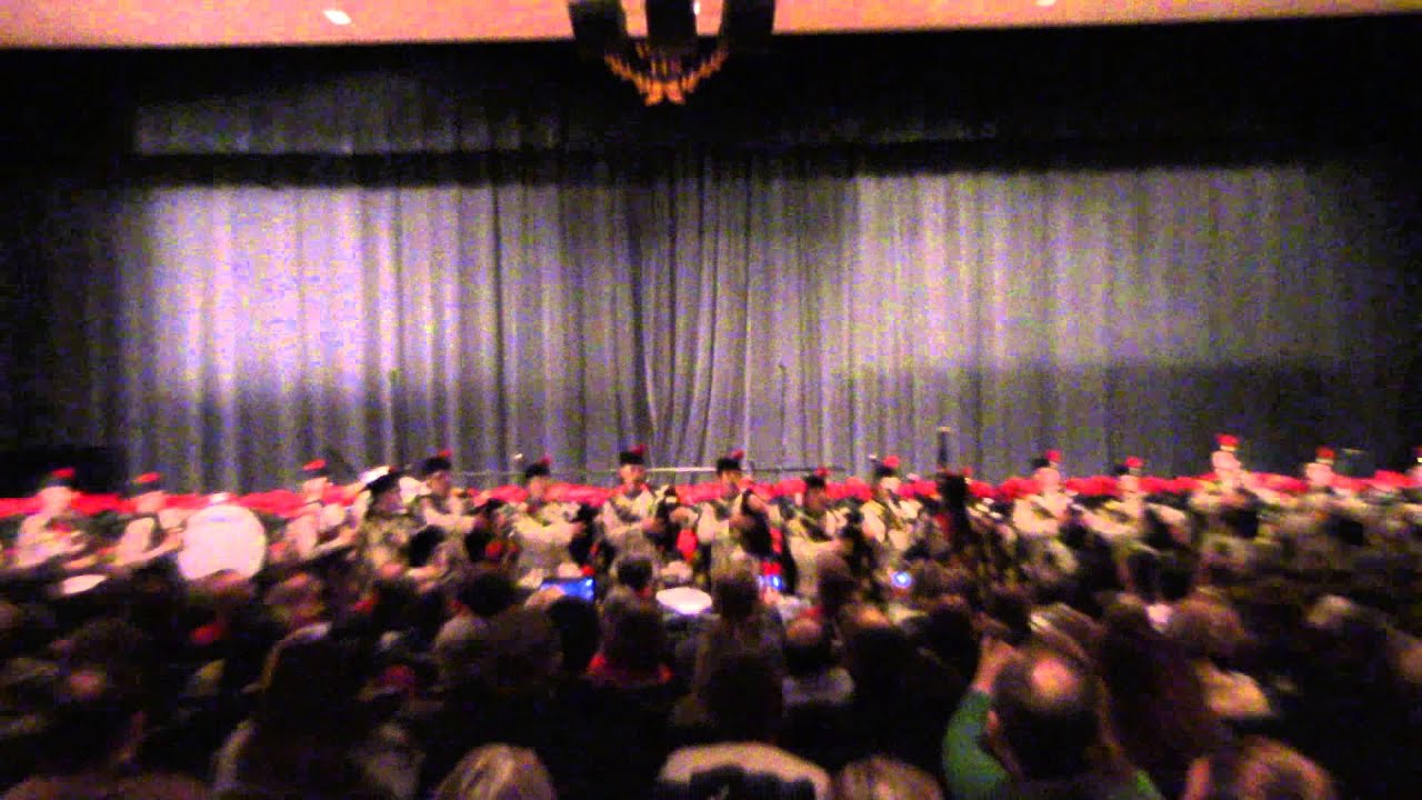 Highlander Pipes and Drums 'Little Drummer Boy Medley' YouTube
