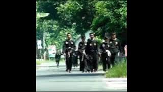 Ajineng menungso songko ayang ayang e dewe