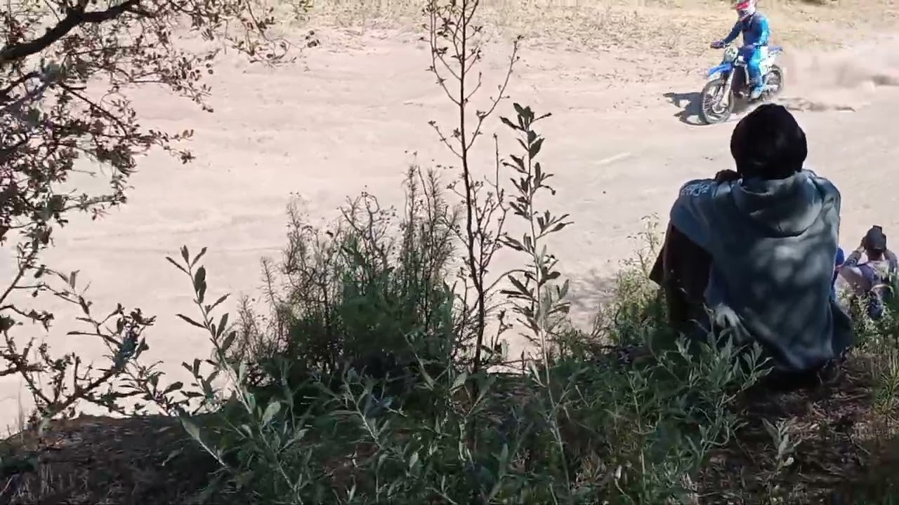 Heart-Pounding Motorcycle Racing Thrills!