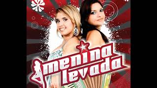 Menina Levada Studio Play 02