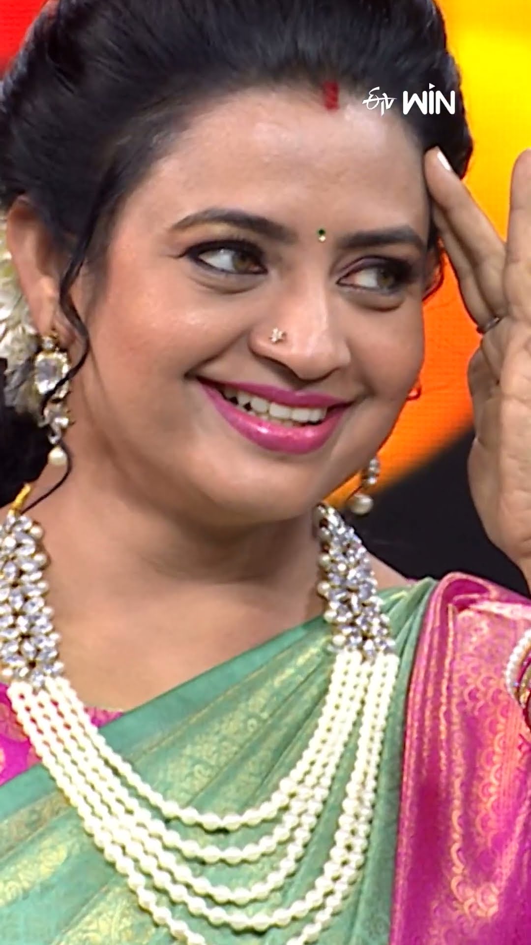#shorts -Jhanu Lyri డాన్స్ చేస్తే 10M Views వస్తే ఇంద్రజ గారు డాన్స్ చేస్తే 20M చూస్తారంట..! #comedy