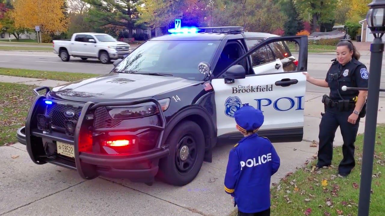 Brookfield Police Stopped by to See Officer Cooper