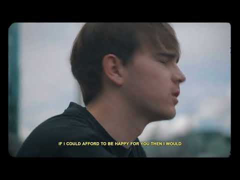 Ewan Mainwood Broken Official Lyric Video 