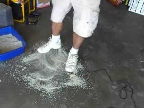 How To Clean A Oil Stain Garage Floor Youtube