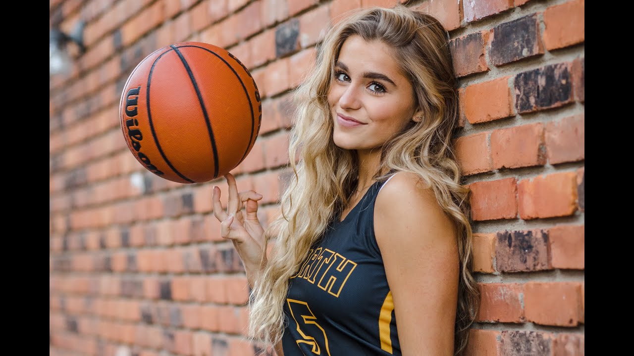 Tessa's Senior Portrait Session in Rochester Michigan by Erika Proctor Photography