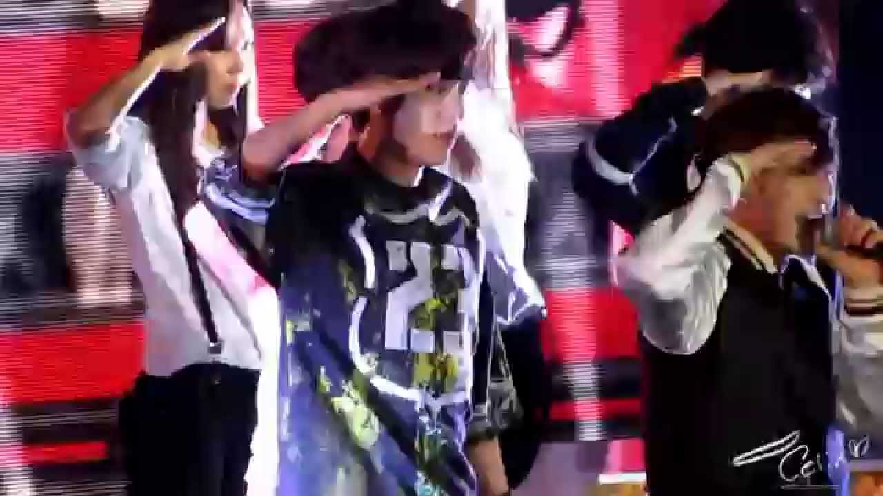 141108 SS6 in HONGKONG 규현 KYUHYUN SHIRT