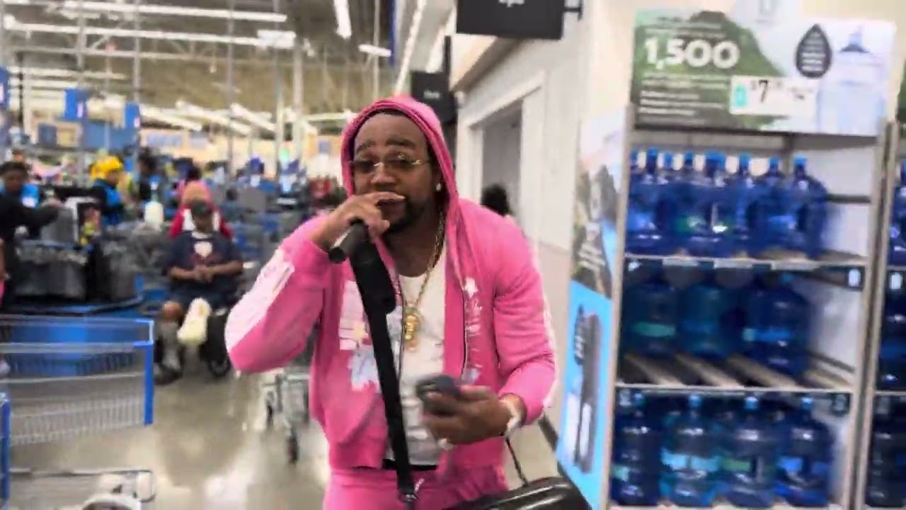 Free concert at wal mart 