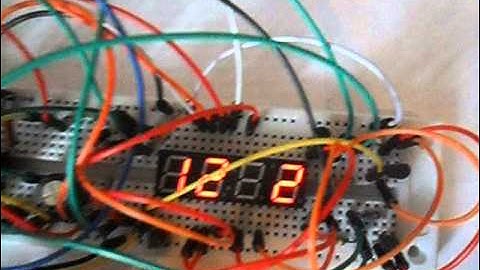 PIC16F628 clock prototype - realtime clock - setting hour/minutes