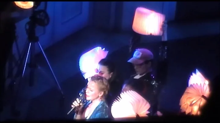 Shine a light - Rebecca Booth - Heathers