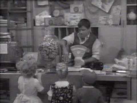 Jerry Lewis - The Errand Boy - At the candy shop